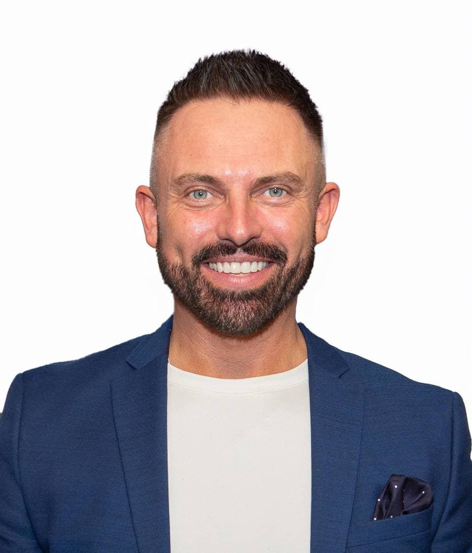 Russell Hartshorn MNAEA, MARLA