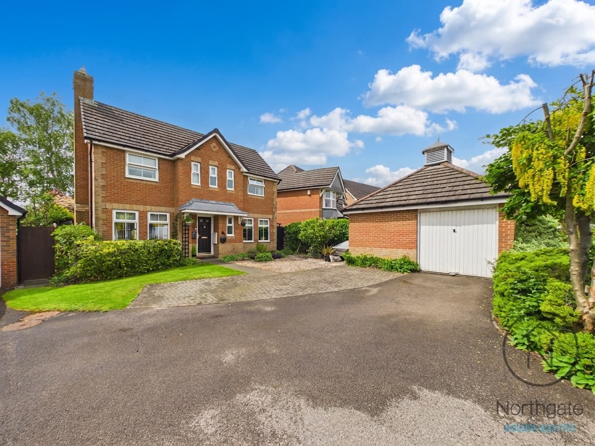 Oakwood Drive, Darlington, Darlington, DL1 3TB